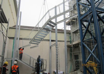 Palazzina Uffici One Martini - Carpenteria metallica: scala di sicurezza
