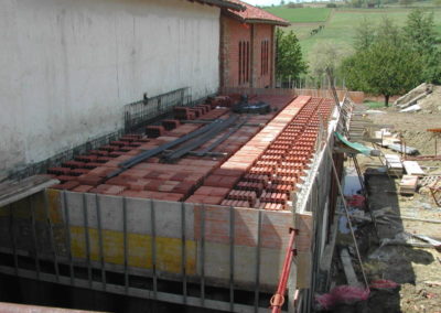 Cascina a Pino T.se - Avncorpo in c.a.
